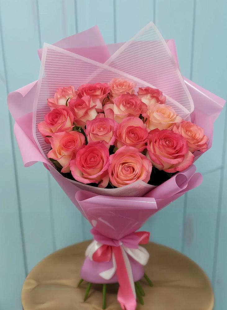 Букет 15 Розовых роз Равель в Лесной Городок