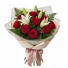 Букет цветов из:  Лилии и Розы в Лесной Городок