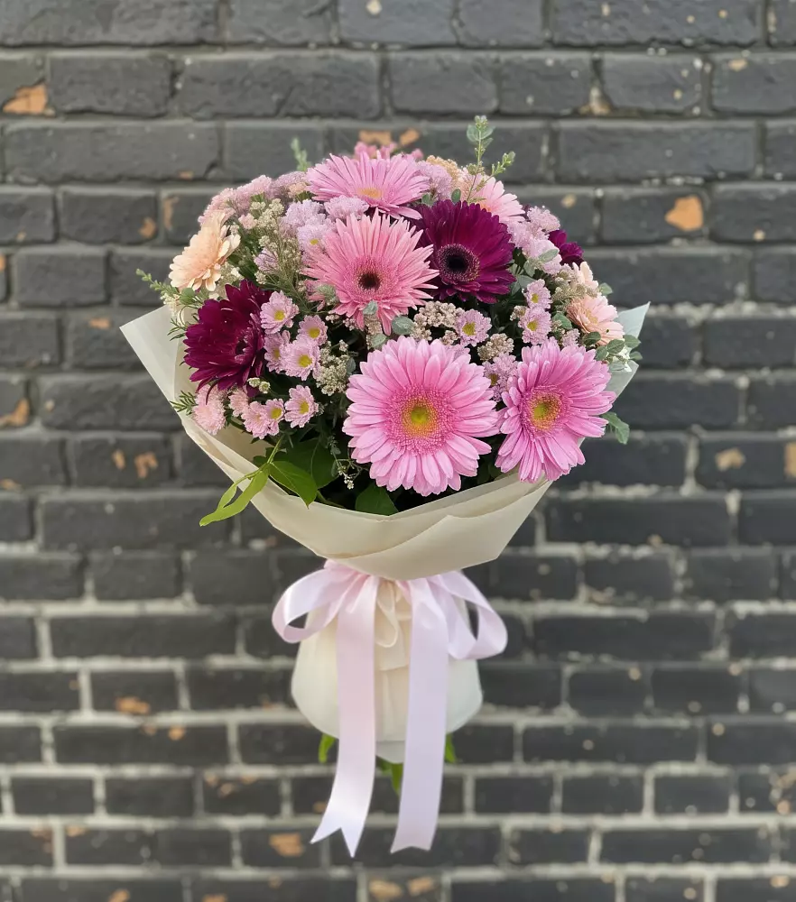 Букет цветов из: Герберы и Хризантемы в Лесной Городок