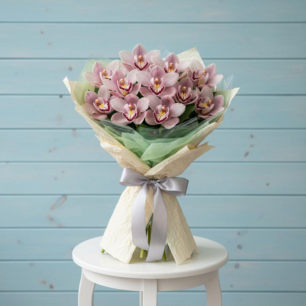 Букет цветов из: Орхидеи и Розы в Лесной Городок