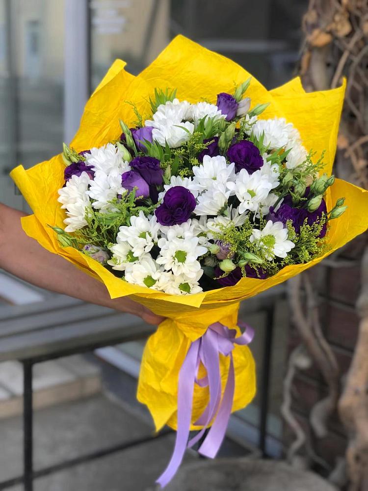 Букет цветов из: Ирисы, Хризантемы и Ромашки в Лесной Городок