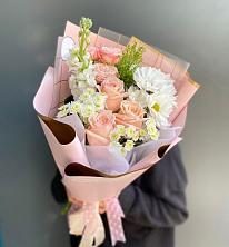 Букет цветов из:  Хризантемы и Розы в Лесной Городок