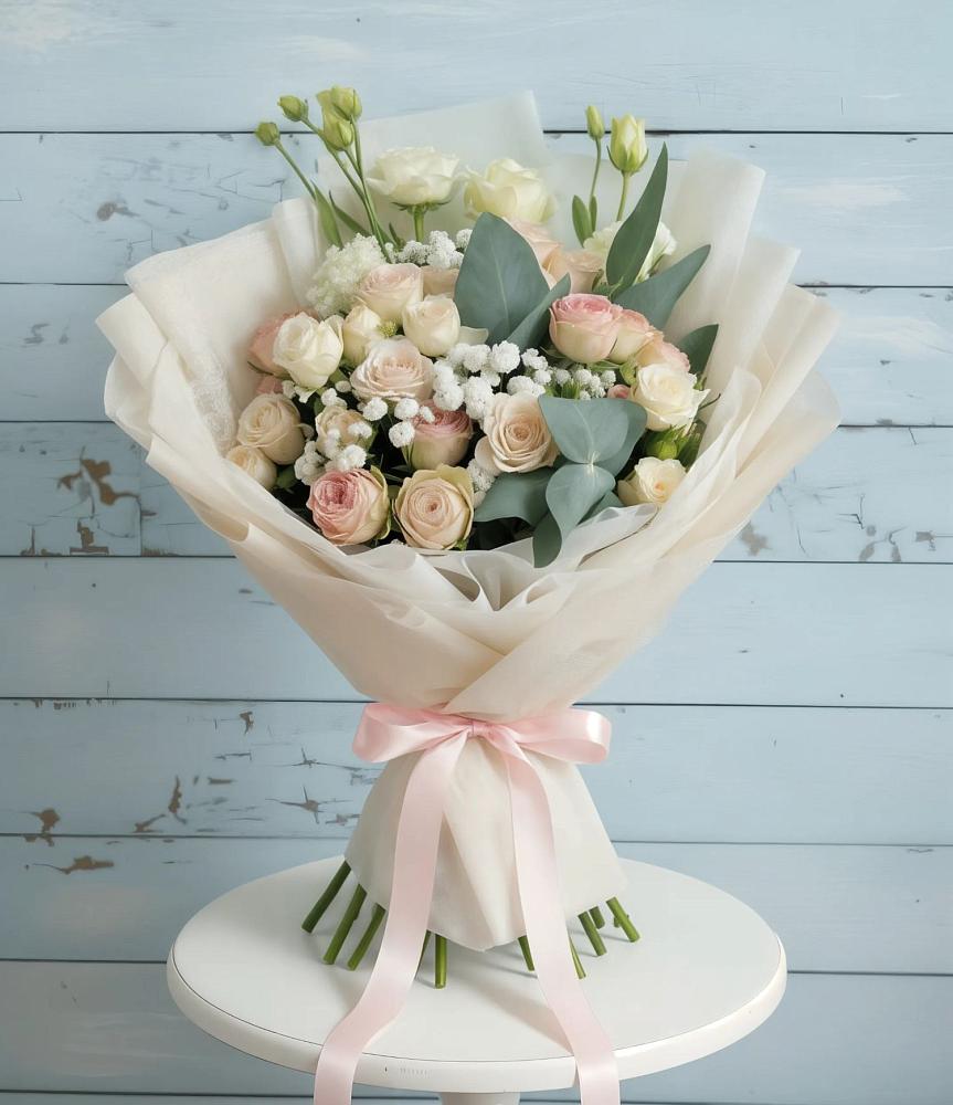 Букет цветов из: Розы и Лизиантусы в Лесной Городок