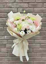 Букет цветов из:  Гвоздики, Розы, Лизиантусы и Хризантемы в Лесной Городок
