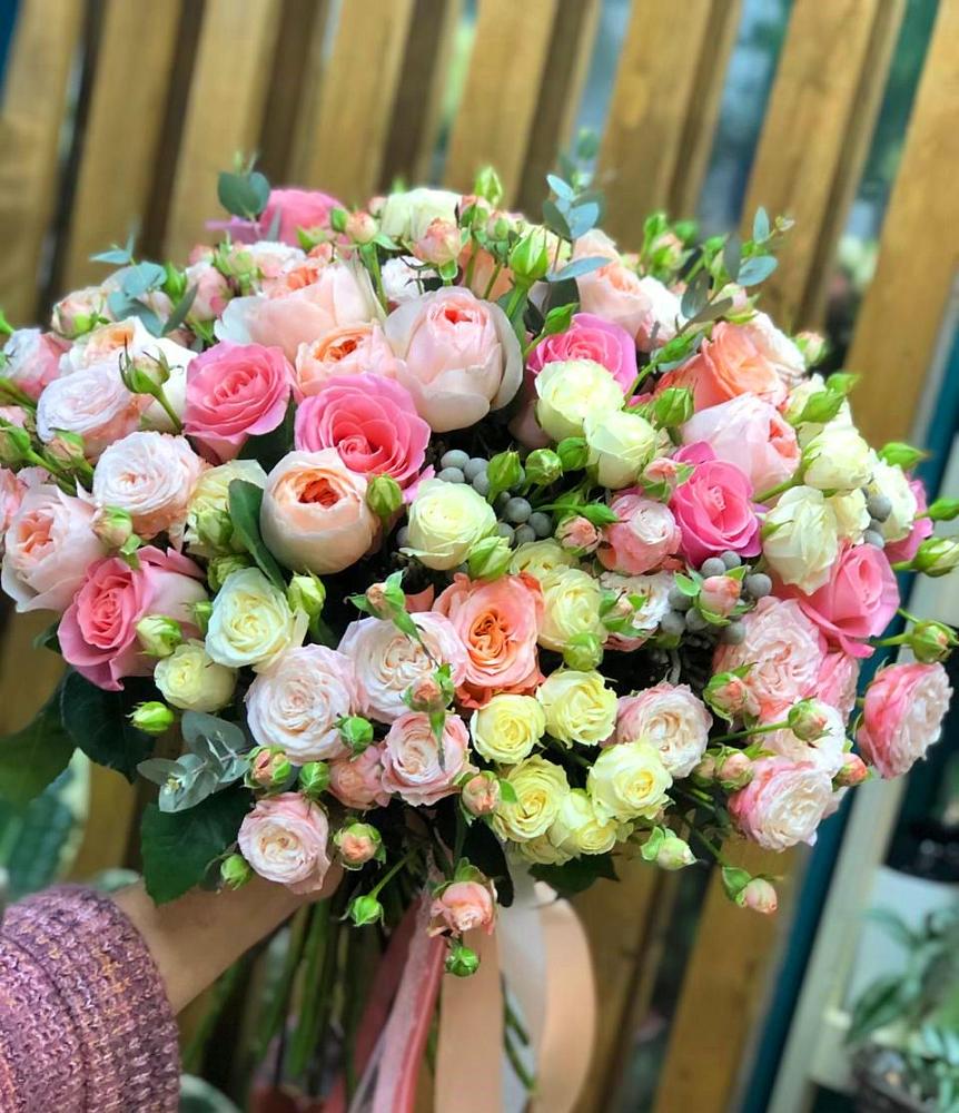 Букет цветов из: Розы в Лесной Городок