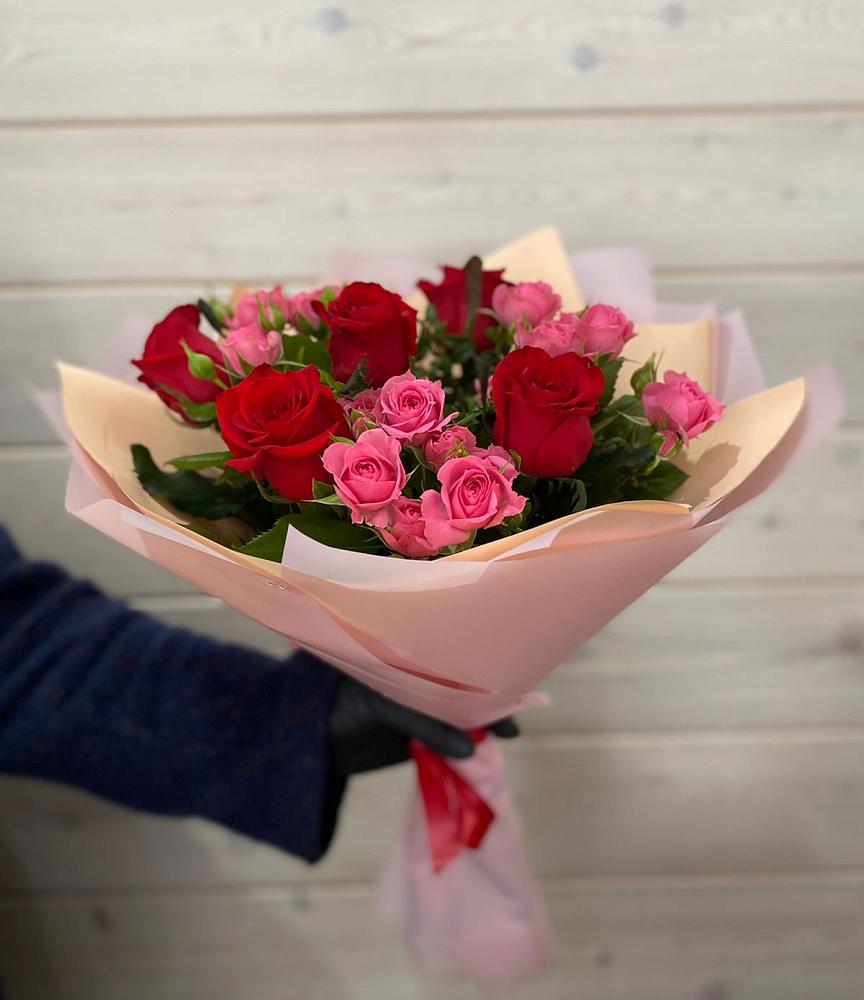 Букет цветов из: Розы в Лесной Городок