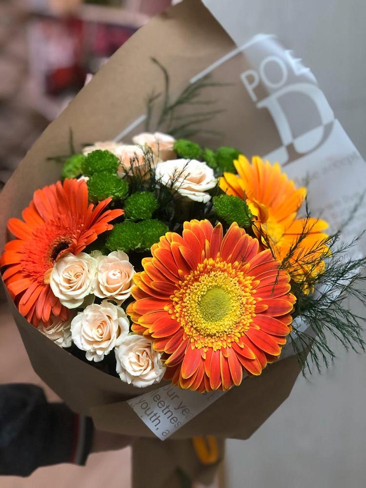 Букет цветов из: Герберы, Хризантемы и Розы в Лесной Городок
