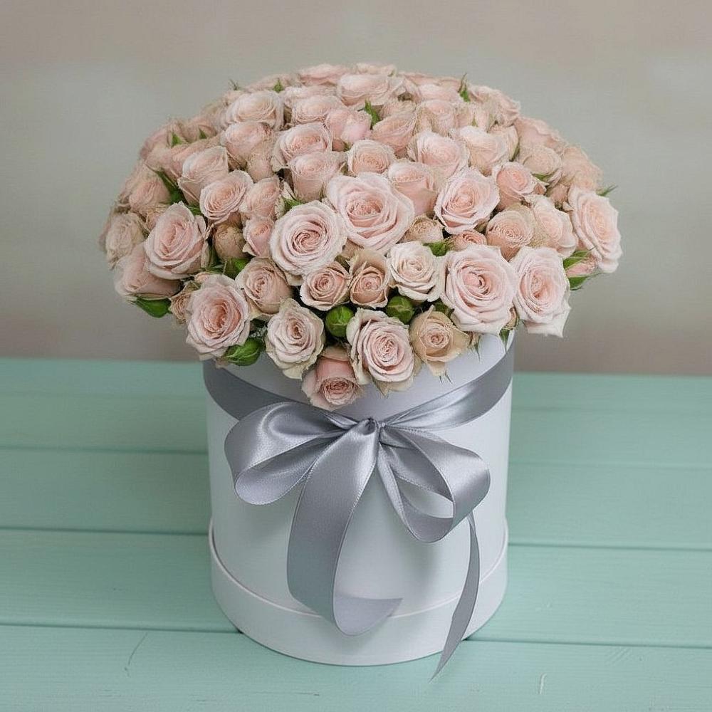 Цветочная композиция из Розы в шляпной коробке в Лесной Городок